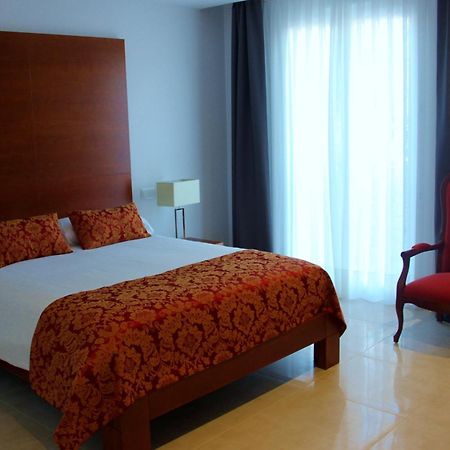 Hotel Medinasalim Мединасели Екстериор снимка