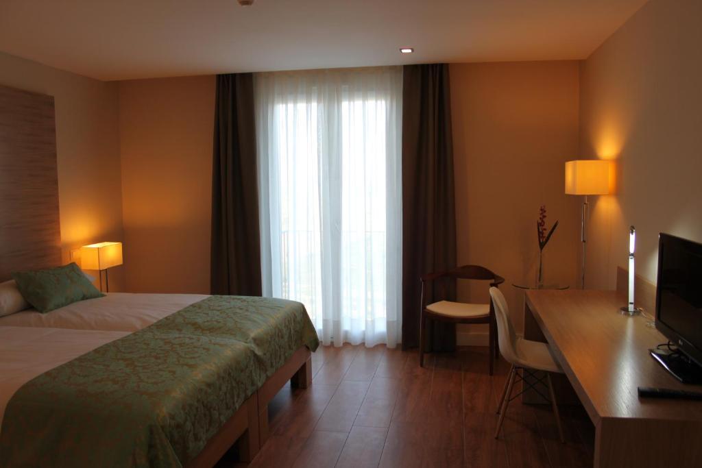 Hotel Medinasalim Мединасели Стая снимка